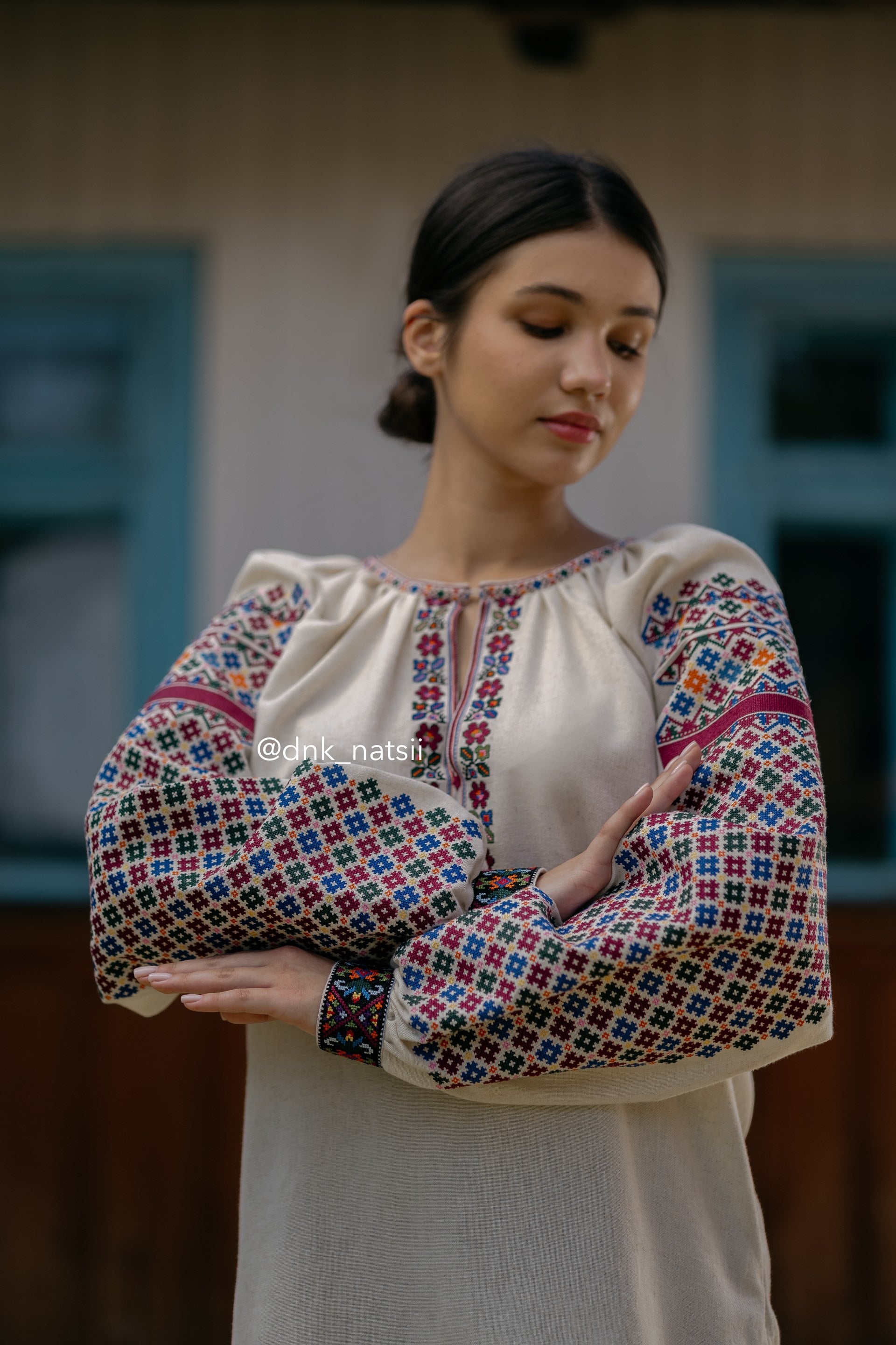 Вишиванка жіноча "Кокетка (2)"(бежева)