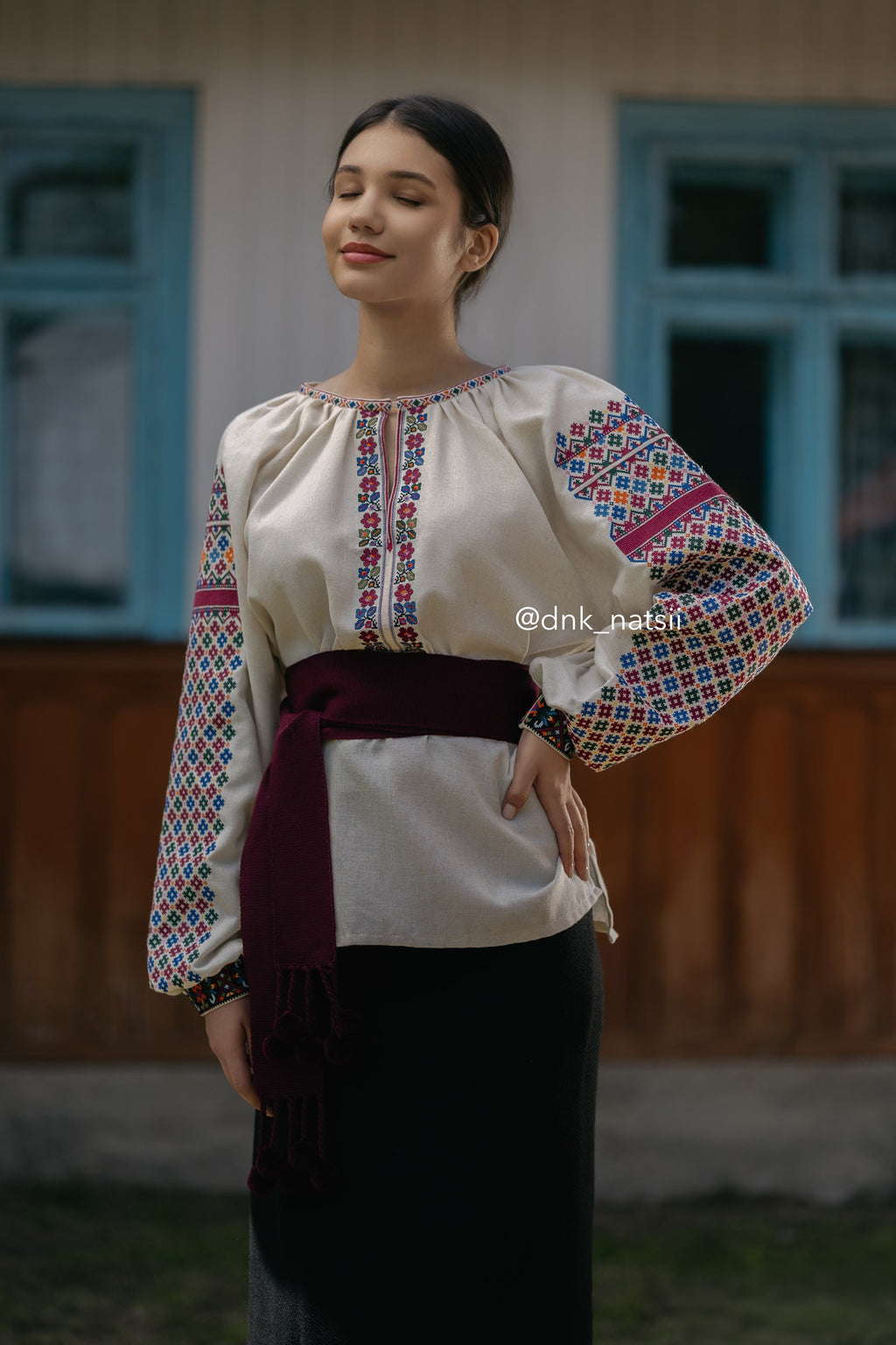 Вишиванка жіноча "Кокетка (2)"(бежева)