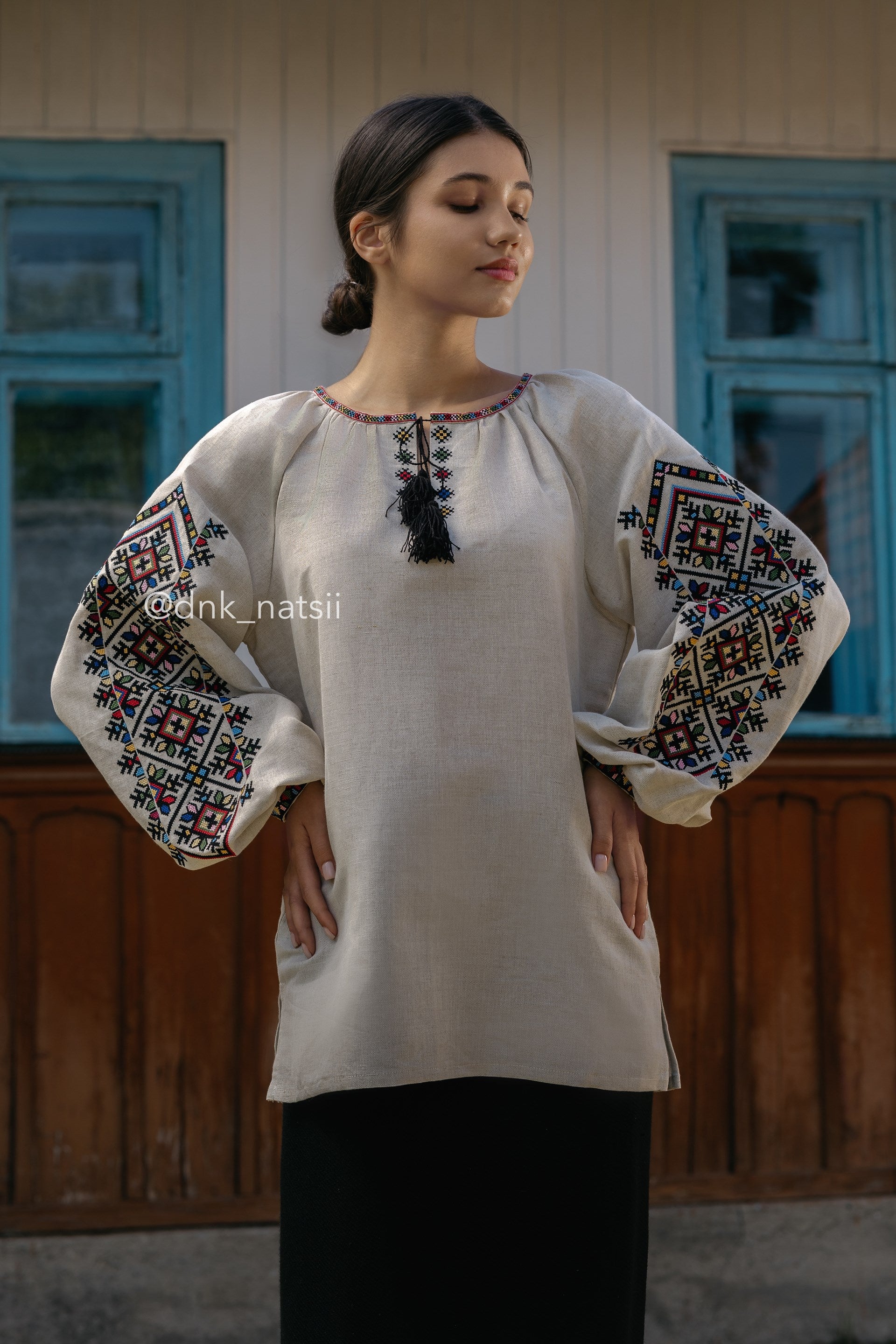 Вишиванка жіноча "Берегиня (1)"(сіра)