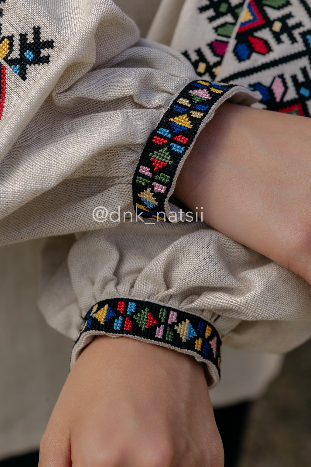 Вишиванка жіноча "Берегиня (1)"(сіра)