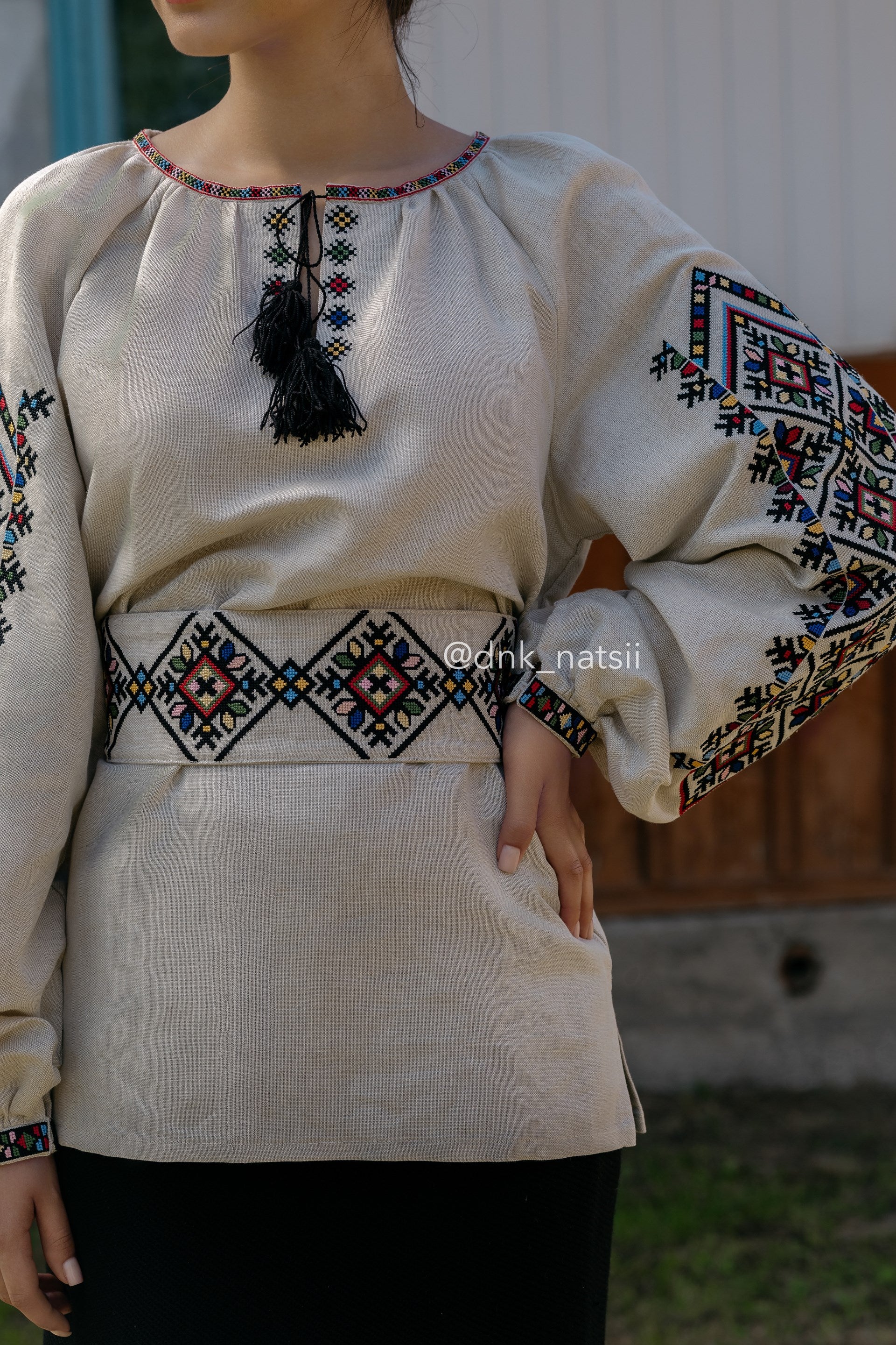 Вишиванка жіноча "Берегиня (1)"(сіра)