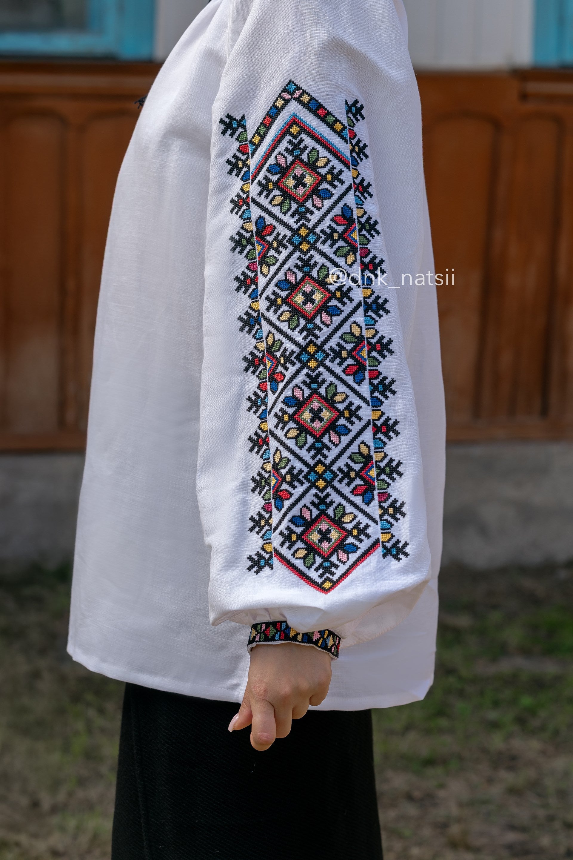 Вишиванка жіноча "Берегиня (2)"(біла)