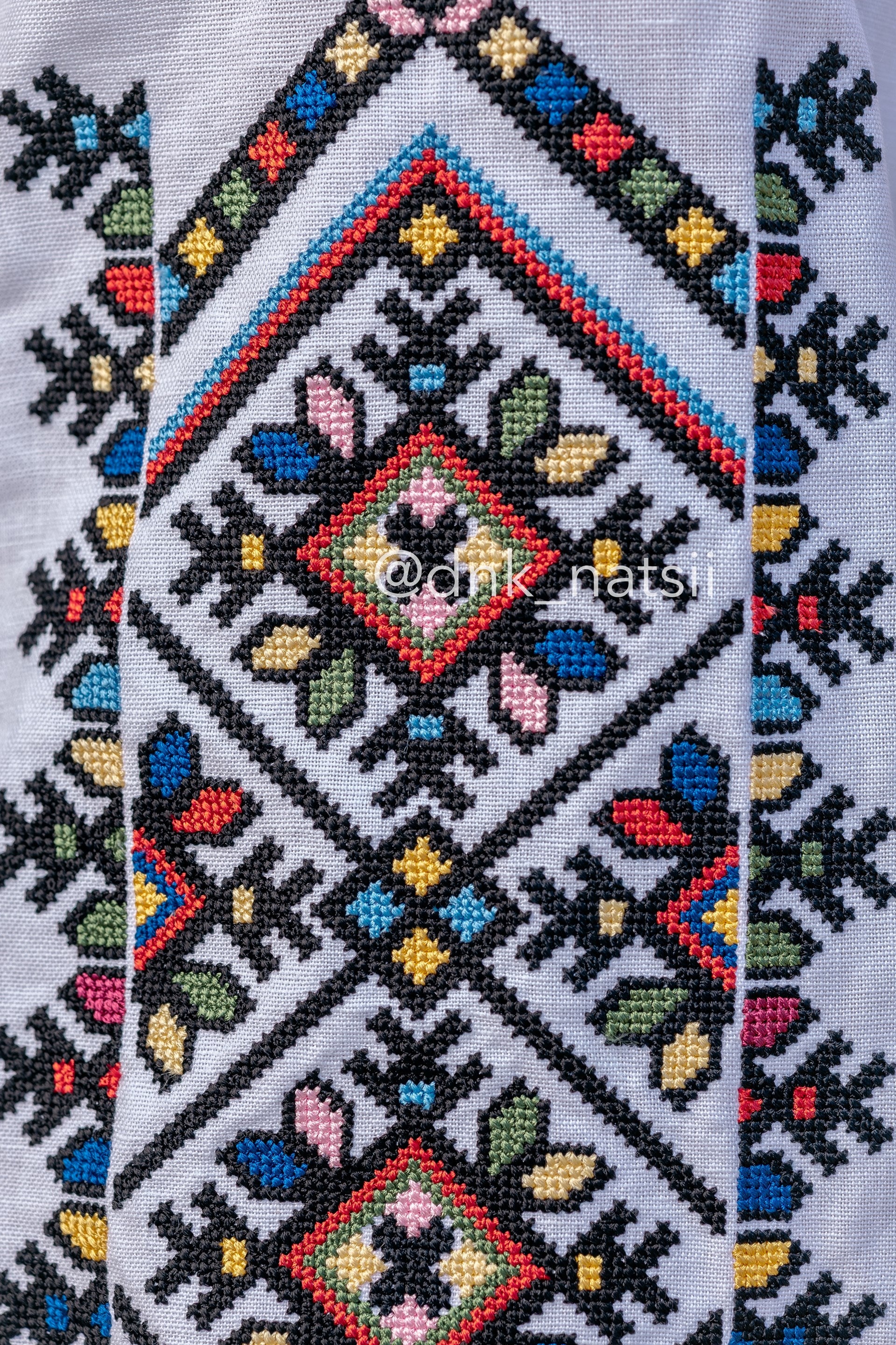 Вишиванка жіноча "Берегиня (2)"(біла)