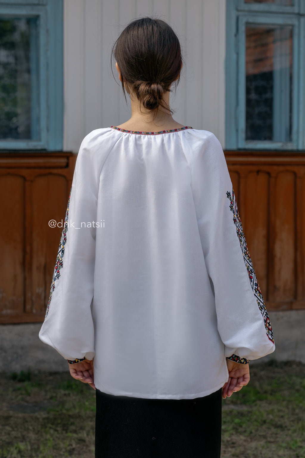 Вишиванка жіноча "Берегиня (2)"(біла)