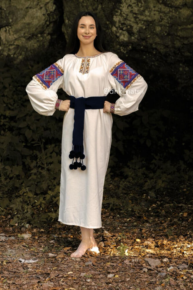 Вишита сукня "Верховинка"(молочна)